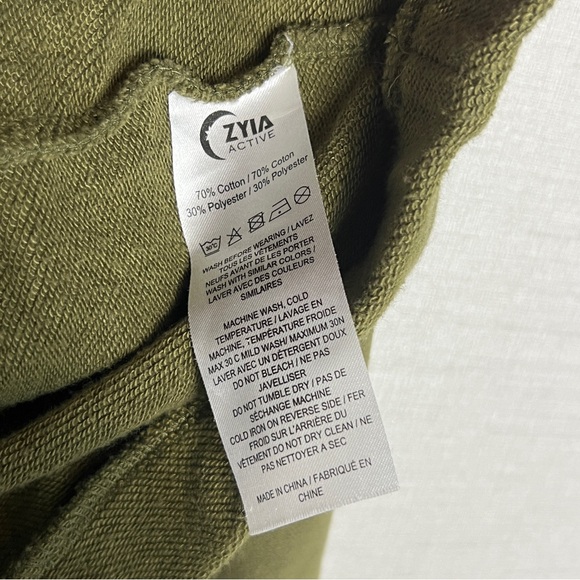 ZYIA Women's Calmness Pocket V-Neck Cropped Hoodie Sweatshirt Olive Size Large - Picture 8 of 8